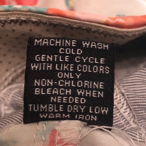 Intro. Sz 20W Love The Fit Floral Capri Pants Womens Tummy Control Comfort Waist - Picture 6 of 10